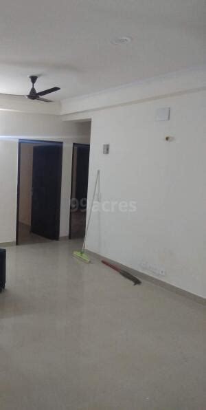 Bhk Apartment Flat For Sale In Amrapali Silicon City Sector