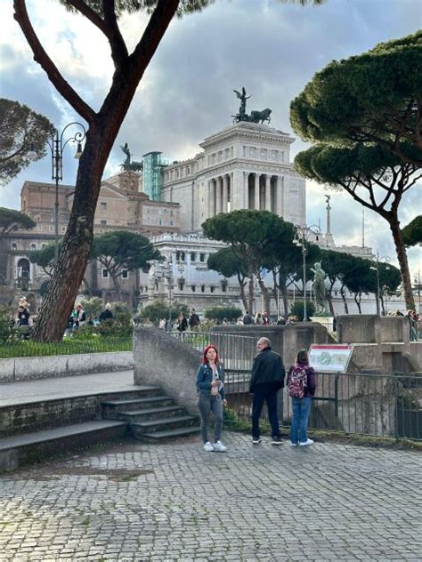 Rome Colosseum Roman Forum And Piazza Venezia Exterior Tour Getyourguide