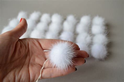 Set Of Small Natural White Fur Pom Pom Pcs Mink Pom Pom Etsy India