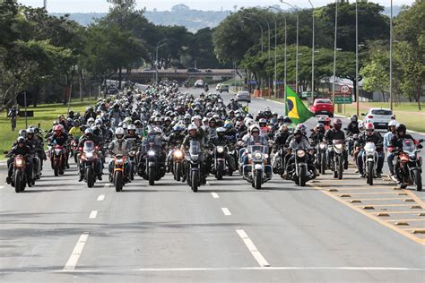 Veja Fotos E V Deos Da Motociata Bolsonarista Em Florian Polis