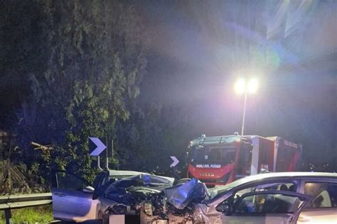 Incidente Mortale A Capodanno Un Morto E Sei Feriti Nel Ragusano