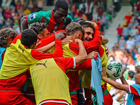 Mar Timo Derrota Oliveirense E Continua A Sonhar O Play Off De Subida