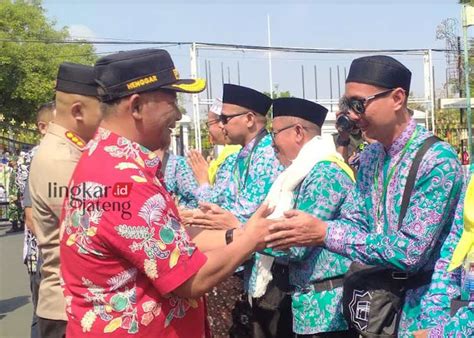 Lepas Pemberangkatan Calon Haji Pj Bupati Pati Titip Doa Untuk Pemkab