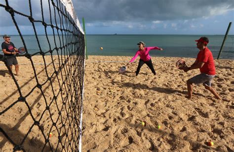 Conheça o Beach Tennis e saiba onde praticar em Fortaleza