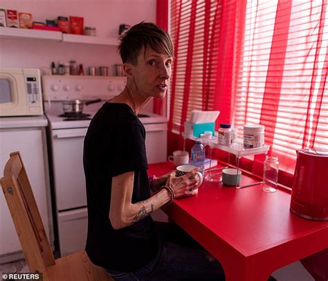 Anorexic Woman 47 Who Weighs Just 92 Pounds Candidly Lays Bare Her