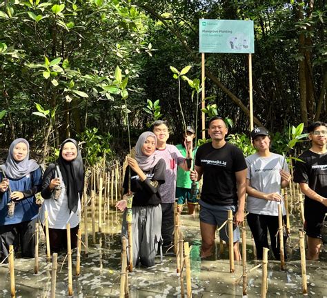 Peringati Hari Menanam Sejuta Pohon Adakami Melakukan Aksi Tanam