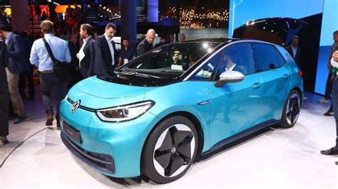 Volkswagen Id L Auto Elettrica Che Vuole Essere Per Tutti