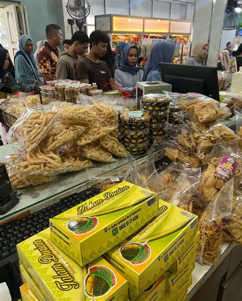 Cari Buah Tangan Di Pekanbaru Ini Rekomendasi Tempat Berburu Oleh