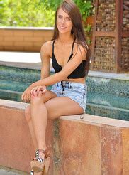 Anyah Crystal Eyed Slim First Time Videos Nude Photo Gallery Morazzia