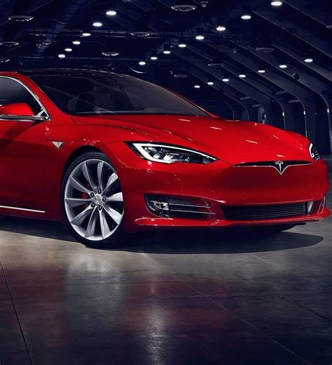 Tesla Model S Torna La Batteria Da 60 Kwh Listino Italiano Da 78 600