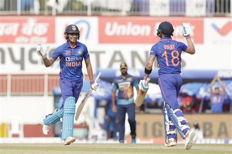 Shubman Gill And Virat Kohli Celebrate Gills Hundred