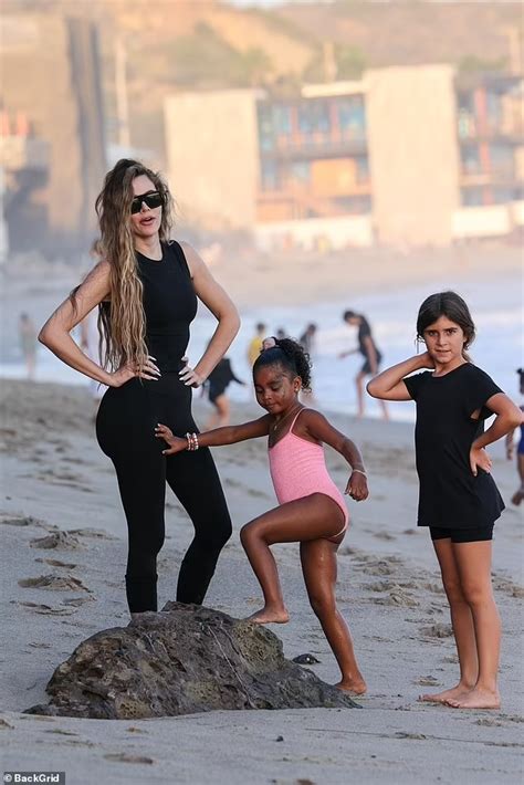 Khloe Kardashian shows off her slender physique during Malibu beach day ...