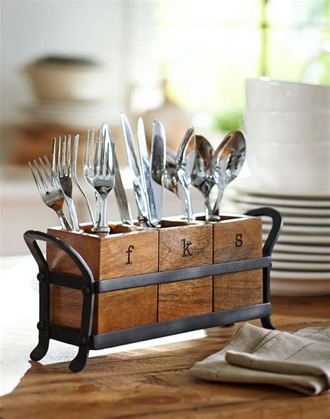 Give The Kitchen A Rustic Touch With This Cutlery Holder Diy Utensils