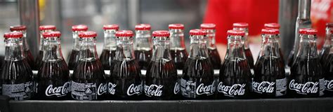 Certa Stampa E ABRUZZESE IL NATALE DELLA COCA COLA