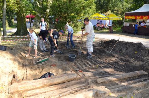 23 Festyn Archeologiczny W Biskupinie Wideo Polskie Radio PiK