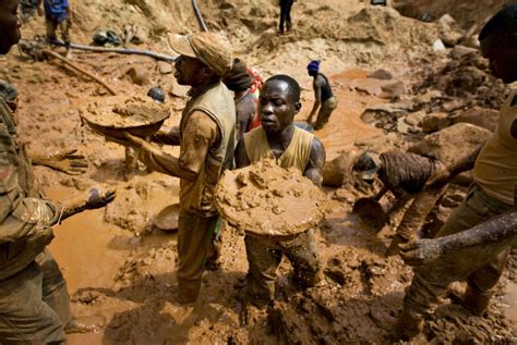 Montanha uma concentração de até 90 de ouro desata febre do ouro