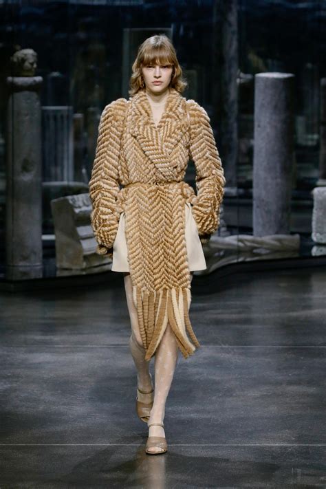 Défilé Fendi automne hiver 2021 2022 Prêt à porter Madame Figaro