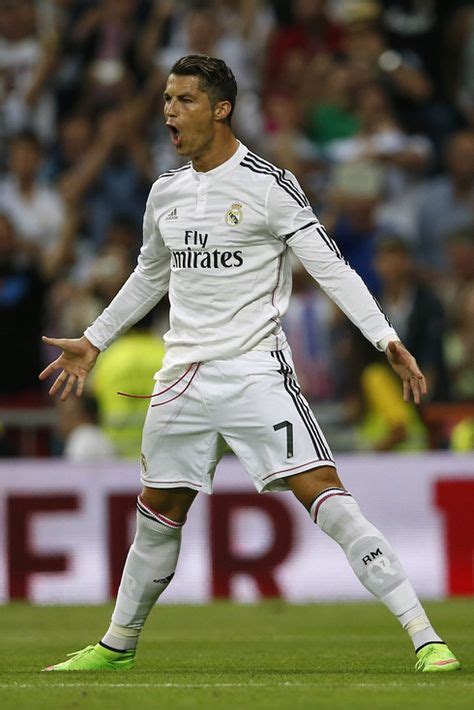 Cristiano Ronaldo Siuuuu Wallpaper