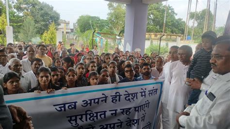 Protest Against The Murder Of Jain Acharya Women Wearing Black Clothes