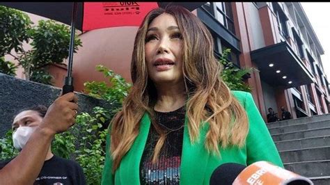 Titi Dj Sebut Stephanie Poetri Dougherty Akan Gelar Pesta Pernikahan