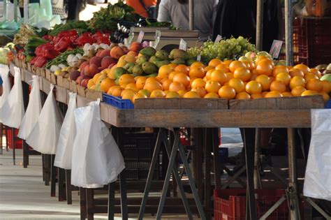 Ajuntament De Sant Vicen De Montalt El Mercat Setmanal Dels