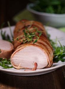 Polędwiczka wieprzowa w szynce parmeńskiej i ziołach sous vide