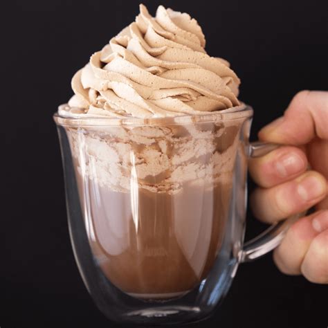 Coffee Whipped Cream 3 Ingredients So Good On Cake Hot Cocoa Fruit