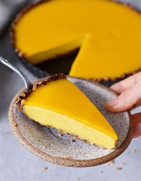 This 2 Layered Summery Mango Pie Combines A Healthy Pie Crust With A Light And Creamy Dairy Free