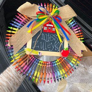 Crayon Wreath Teacher Appreciation Gift Crayola Etsy Teachers Diy