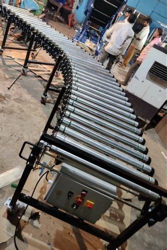 Vineeta Enterprises Mild Steel Stainless Steel Flexible Roller Conveyor