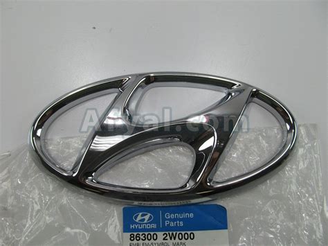 863002W000 EMBLEM NAME PLATE PLASTIC Hyundai 86300 2W000