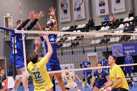 Zaanstad Te Gemakkelijke Prooi Voor Lycurgus Vizier Op Volleybal