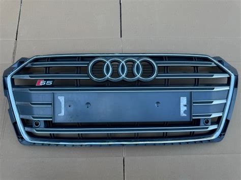 Zderzak Atrapa Grill Audi S A W F B Orygina Super Stan Za