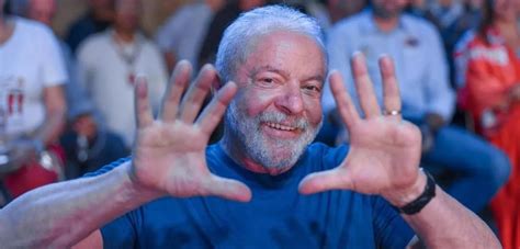 Lula Faz Piada Os Quatro Dedos Sobre A Copa S Fui At O Tetra