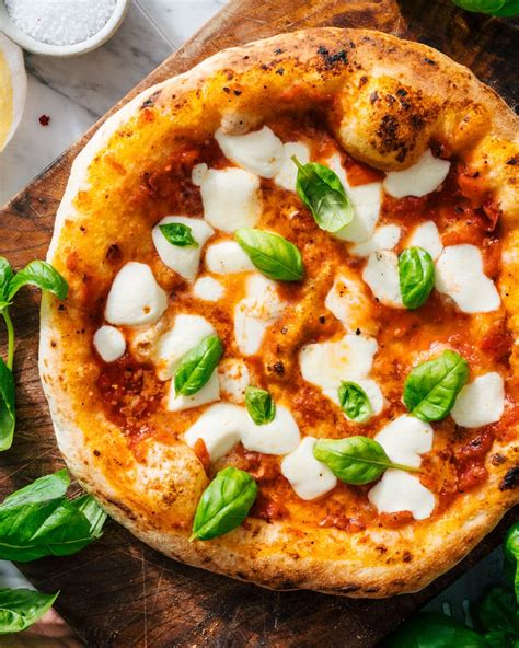 Authentic Italian Margherita Pizza