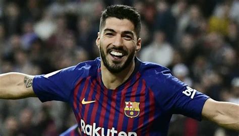 Biografía De Luis Suárez Fútbol Y Polémica