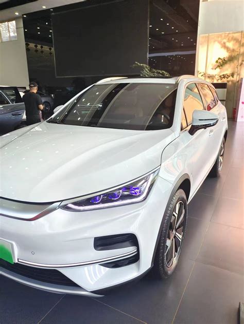 Long Range Capability Byd Tang Ev New Energy Vehicle China New Energy