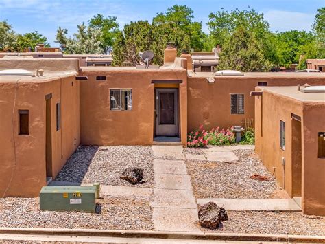 2710 Galisteo Rd Santa Fe Nm 87505 See Est Value Schools And More