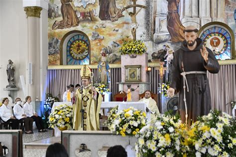 Em Sobral devotos celebram a Festa de São Francisco de Assis Jornal