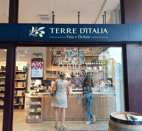 Carrefour Apre A Milano Il Flagship Store Terre Ditalia Agenfood