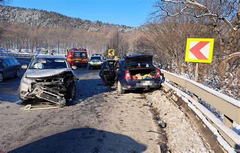 Foto Accident Rutier La Ie Ire Din Slimnic O Persoan A Ajuns La