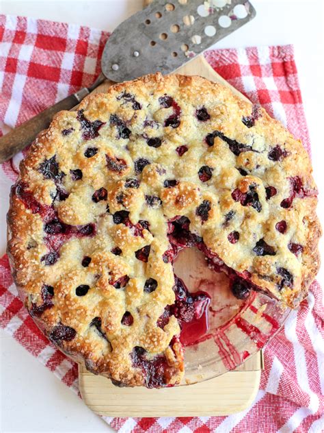 The Best Mixed Berry Pie Recipe Foodiecrush