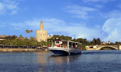 Descubre Sevilla Desde El Agua Un Paseo En Barco Por El Guadalquivir