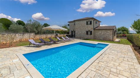 Villa Diana in Višnjan, western Istria – Villas Holiday