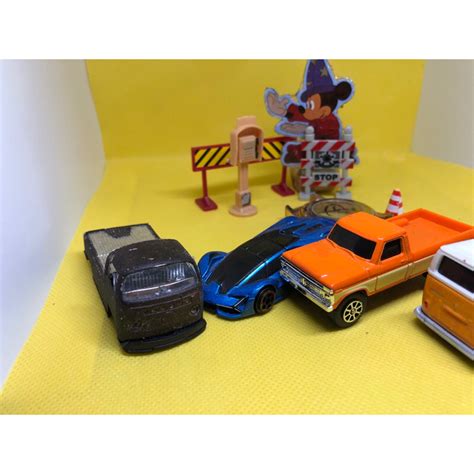 Kit 3 Carrinhos Miniaturas Estilo Hot Wheels Maisto Faz A Boa