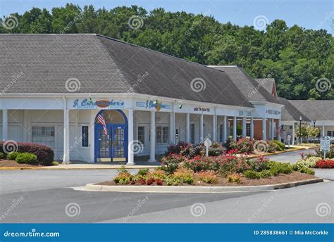 Dunwoody Shops Atlanta Georgia Editorial Photo Image Of Plaza