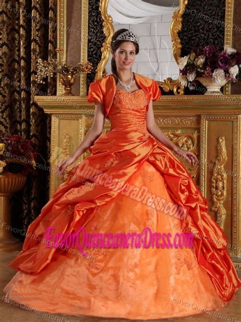 Luxurious Ball Gown Sweetheart Taffeta Quinceanera Dresses With Pick Ups