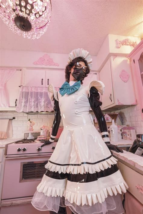 Latex Maid Twink In A Comically Pink House R Shinyporn