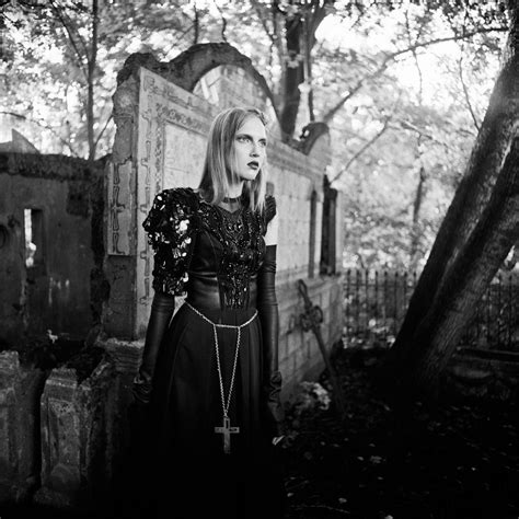 Haunting The Cemetery With Images Cemetary Dark Black Goth