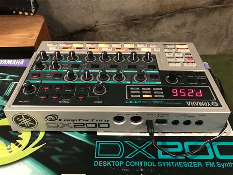 MATRIXSYNTH YAMAHA DX200 LOOP FACTORY SN HK010389 W Original Box